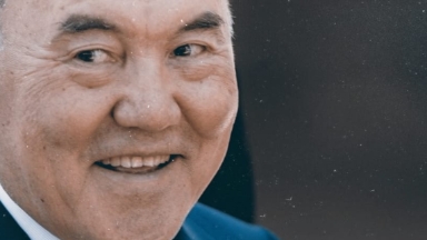Назарбаев қазақстандық әзілкештерді сахнада "састырды"