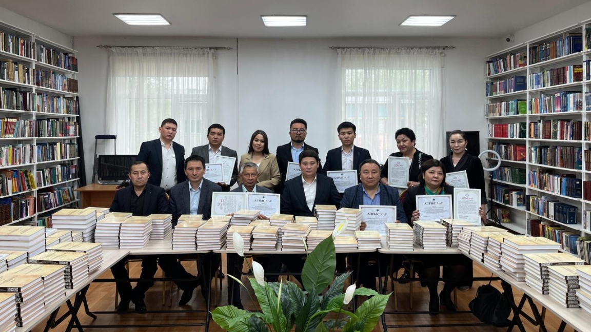 Архивтегі революция: Алматы облыстық әмбебап кітапханасы жаңа кітап қорымен толықты