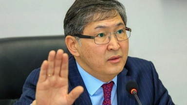 Әкесі Назарбаевқа кіріп шықты, екі-үш күннен кейін Сағадиев министр боп шыға келді - профессор