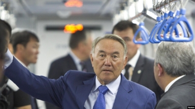 Qazaqstan Nazarbaev klandarynan qalaı tazaryp jatyr?