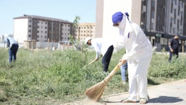 Túrkistanda “Taza Qazaqstan” aksıasy aıasyndaǵy ekologıalyq sharaǵa myńǵa jýyq adam qatysty