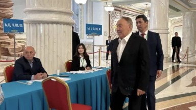 Nazarbaev referendýmda daýys berdi