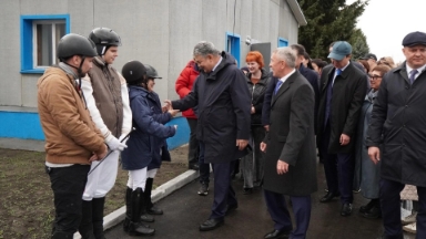 Жыл он екі ай балаларды тегін емдейтін орталық