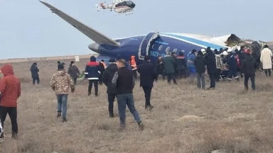 Ұшақ апаты: Әзірбайжан ТЖ министрі қазақстандық құтқарушыларды марапаттады