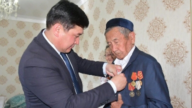 Ордабасылық тыл ардагерлерге құрмет көрсетілді