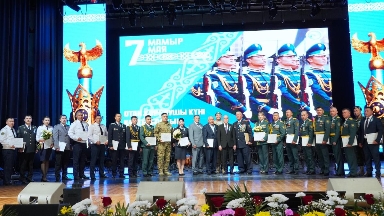 БҚО-да әскери қызметкерлер мен құқық қорғаушыларға құрмет көрсетілді