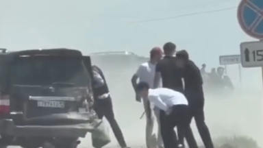جاڭاوزەندە مەكتەپ تۇلەكتەرى جول اپاتىنا ۇشىرادى