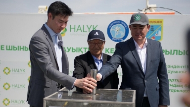 Qulybaevtyń «Halyk» qory Jańaózende halyqaralyq deńgeıdegi sport keshenin salyp jatyr