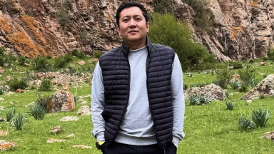 "Sózine dálel keltire almady": Ashat Sadyrbaı eks-áıelin sotta jeńip shyqty