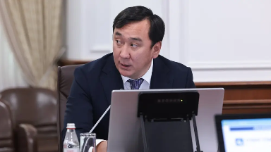 Otstavkaǵa ketken Qarabaevtyń mindetin kim atqaryp júrgeni belgili boldy