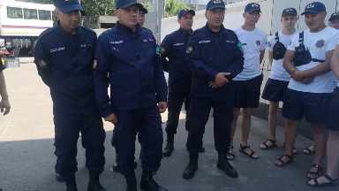 «Қиын жағдайда жұмыс істейміз»: қазақстандық құтқарушылар зейнет жасын төмендетуді сұрап отыр