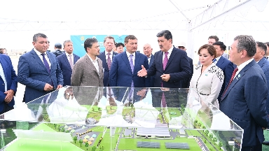 قىزىلوردادا قاتتى تۇرمىستىق قالدىقتاردى وڭدەيتىن زاۋىتتىڭ ىرگەتاسى قالاندى