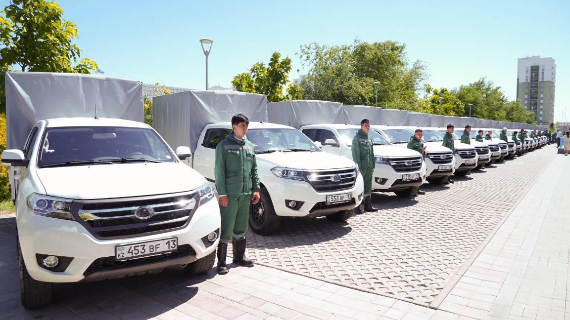 Түркістанда ветеринария қызметкерлеріне 85 жаңа көлік берілді