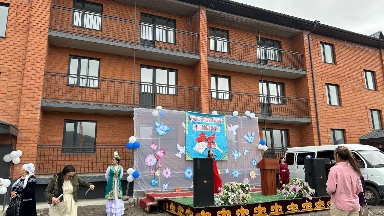 Zaısanda áleýmettik turǵyn úı paıdalanýǵa berildi