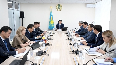 Darhan Satybaldy Almaly aýdanyndaǵy qazylǵan jerlerdi qalpyna keltirý jumystaryn jedeldetýdi talap etti