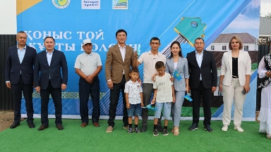 «Қаладан – ауылға»: БҚО-да дәрігерлерге жаңа баспана берілді