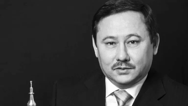 Алматыда қаралы қауым Халық қаһарманы Талғат Мұсабаевты ақтық сапарға шығарып салды