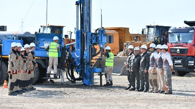 Sarapshy elimizdegi tuńǵysh atom elektr stansıasyna qazaq mıfologıasyndaǵy ataýdy usyndy