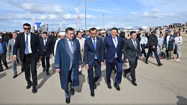 Абай тойында қонақтарды қоршау өте қысқа уақытқа ғана жалғасты – Әшімбаевтың баспасөз қызметі