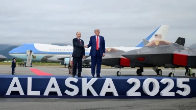 Трамп пен Путиннің Аляскадағы кездесуі: саясаттанушылар не дейді?