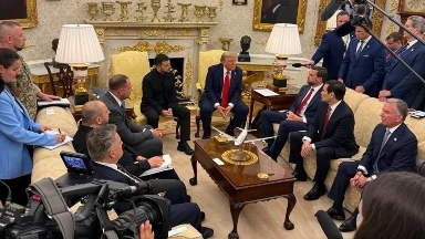 ترامپتىڭ زەلەنسكييمەن جانە ەو كوشباسشىلارىمەن بولعان كەزدەسۋلەرىنىڭ قورىتىندىسى جاريالاندى