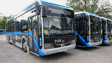 Өскеменде оқушылар 1 қыркүйектен бастап қоғамдық көлікте тегін қатынайды
