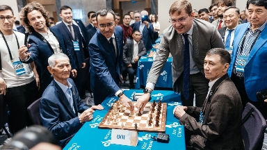 Мәулен Әшімбаев «Senat Open» республикалық шахмат турнирінің финалын ашты