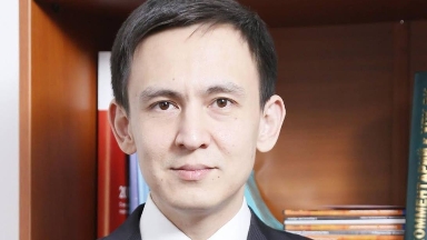 Билік енді блогерлермен шындап айналысатын болады - Джохар Өтебеков