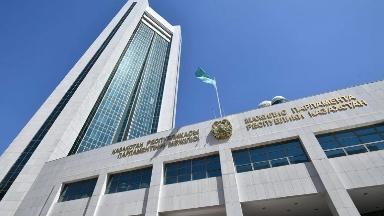 Депутат ойын бизнесіндегі бақылау жүйесін қайта қарауды ұсынды