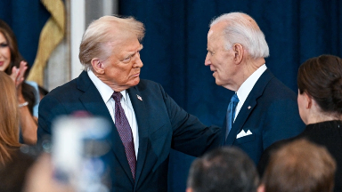 Байден Трампты мақтады