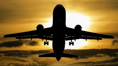 "Апаттан адамдарды аман алып қалуға болар еді": Алматыда Bek Air ісі қаралып жатыр