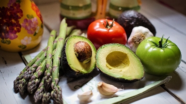 Sýyqqa qarsy qorǵanys: ımýnıtetti kúsheıtetin taǵamdar