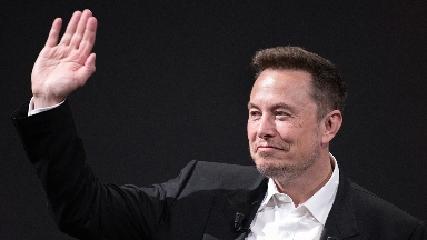 Илон Маск дәулеті жарты триллион долларға жетті