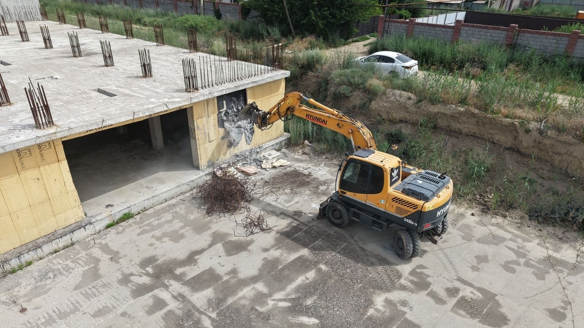 Алматыда заңсыз сауда нысандары бұзылды