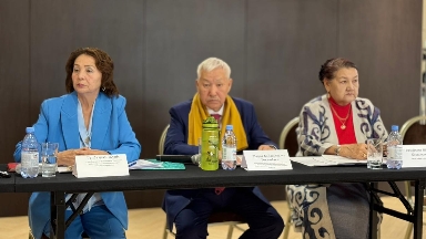 «Ұлтқа балта шабар насихатқа жол жоқ». Жаңа заң ЛГБТ үгіттеушілеріне қандай шектеу қояды?