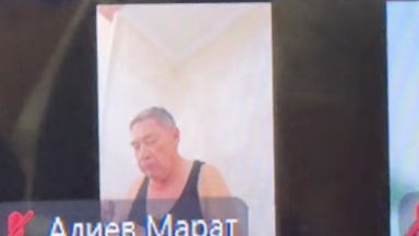 "Майкамен отыр, қолында тамақ". Мәжілістің жұмыс тобының отырысына қатысушы жұрттың сынына ұшырады