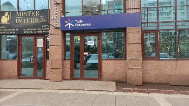 Myńdaǵan ata-ana bilim ortalyǵyn alaıaqtyqpen aınalysty dep aıyptady