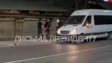 Алматыда жас жігіттерді көшеден ұстап әкетіп жатыр деген ақпарат тарады