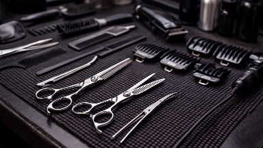 Qazaqstanda shashtaraz qyzmetteri qymbattaı túsken