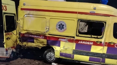 Алматыда жедел жәрдем көлігі апатқа ұшырап, 23 жастағы фельдшер қаза тапты