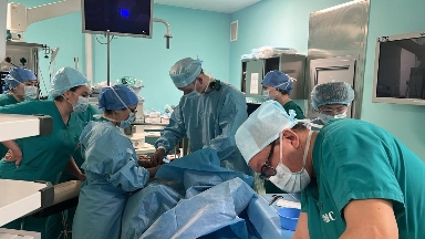 2025 жылы дәрігерлер феталдық хирургияның арқасында 105 болашақ нәрестенің өмірін сақтап қалды