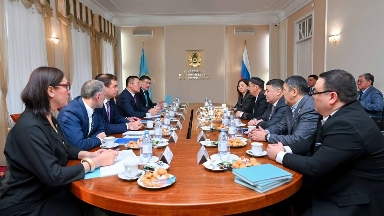 Абай облысының әкімі Омбыдағы қазақ диаспорасымен кездесті