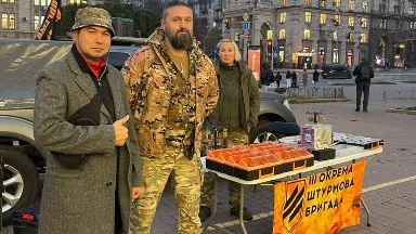 Қазақстандық жігіт соғыс қызып жатқан Украинада ерікті болып жүр