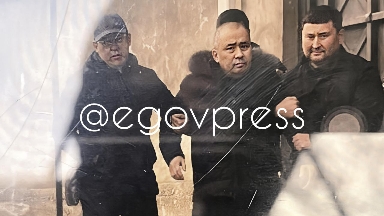 Шымкентте аудандық полиция бөлімі басшысы пара алған сәтте ұсталды