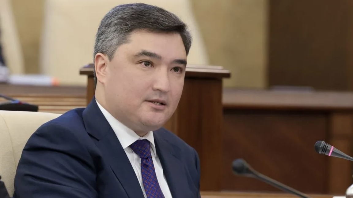 “Сөзден іске кірісіңіздер”. Бектенов шенеуніктерге ескерту жасады