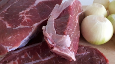 Ауыл шаруашылығы министрлігі ірі қара мал етін экспорттауға қатысты жаңа шектеулерді түсіндірді