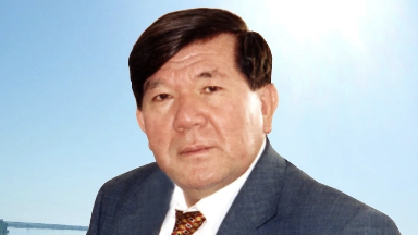 "Қазақтар орыс тілін білуге міндетті емес!": Шахановтың атынан ашылған парақшада ұранды жазба пайда болды