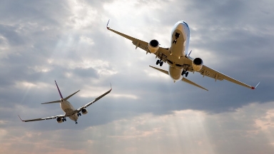 Қазақстан аспанында екі жолаушы ұшағы соқтығыса жаздады