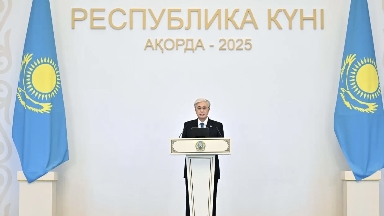 Тоқаев Республика күніне арналған салтанатты жиында сөз сөйледі