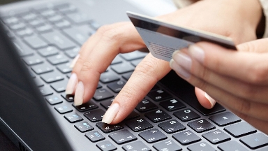 “Миллиондарынан қағылды”. Павлодар облысында екі апалы-сіңлі алаяқтардың құрбаны болды